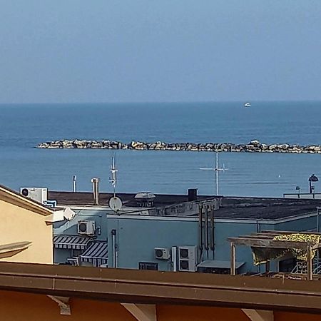 Petlyapartments Bellaria-Igea Marina Exteriör bild